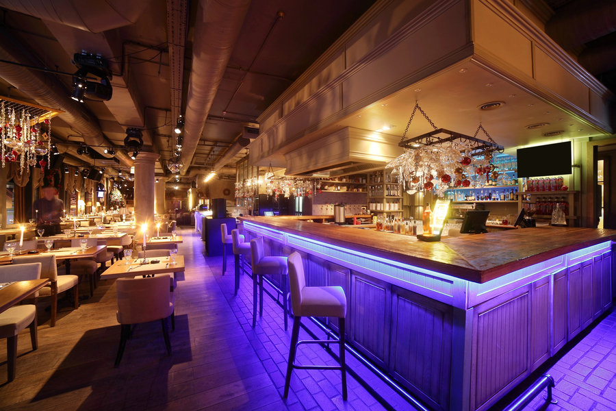 Lighting Helps Teams Work and Guests Linger
